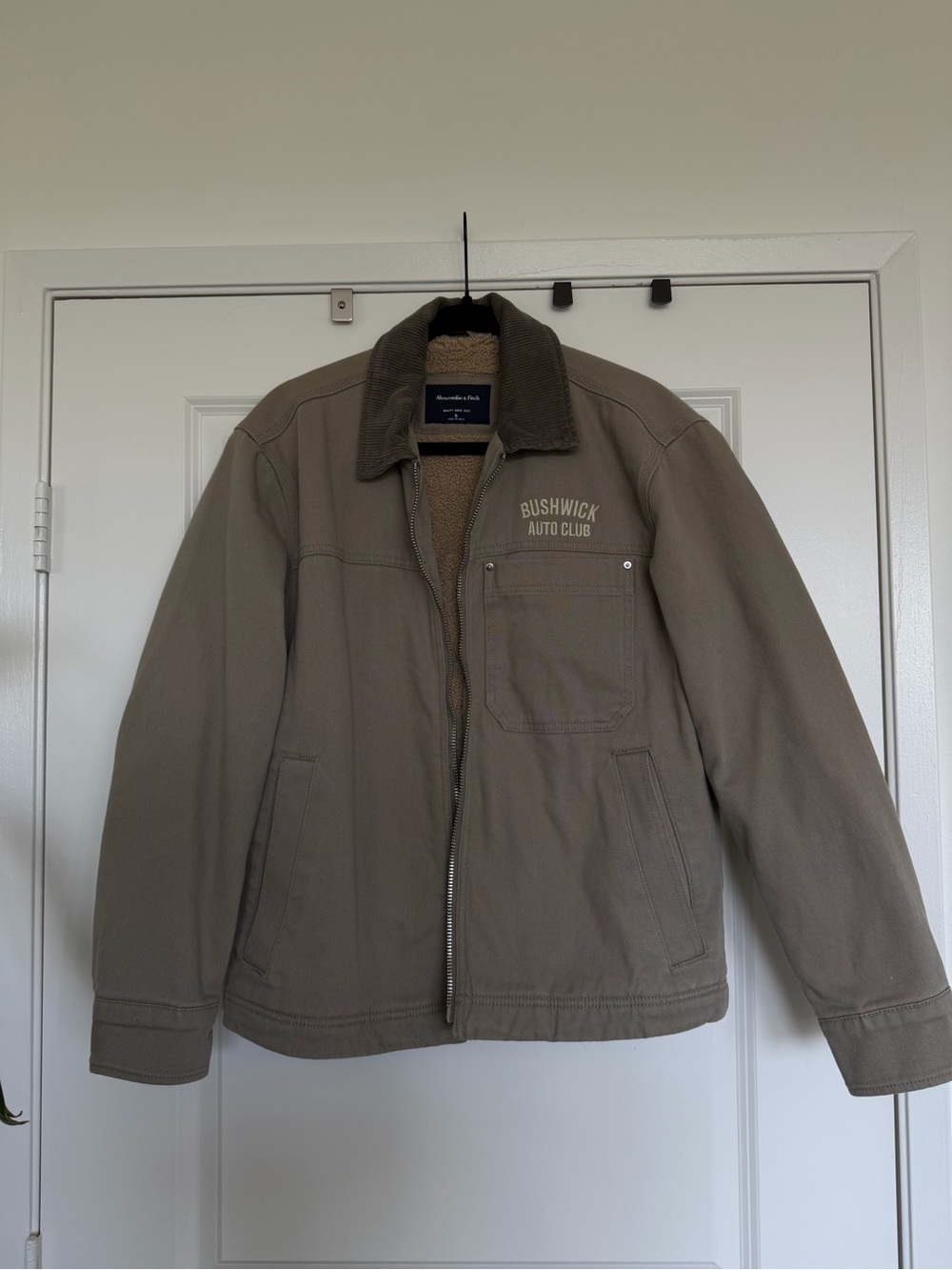 Abercrombie and Fitch (Men’s) Barn Jacket